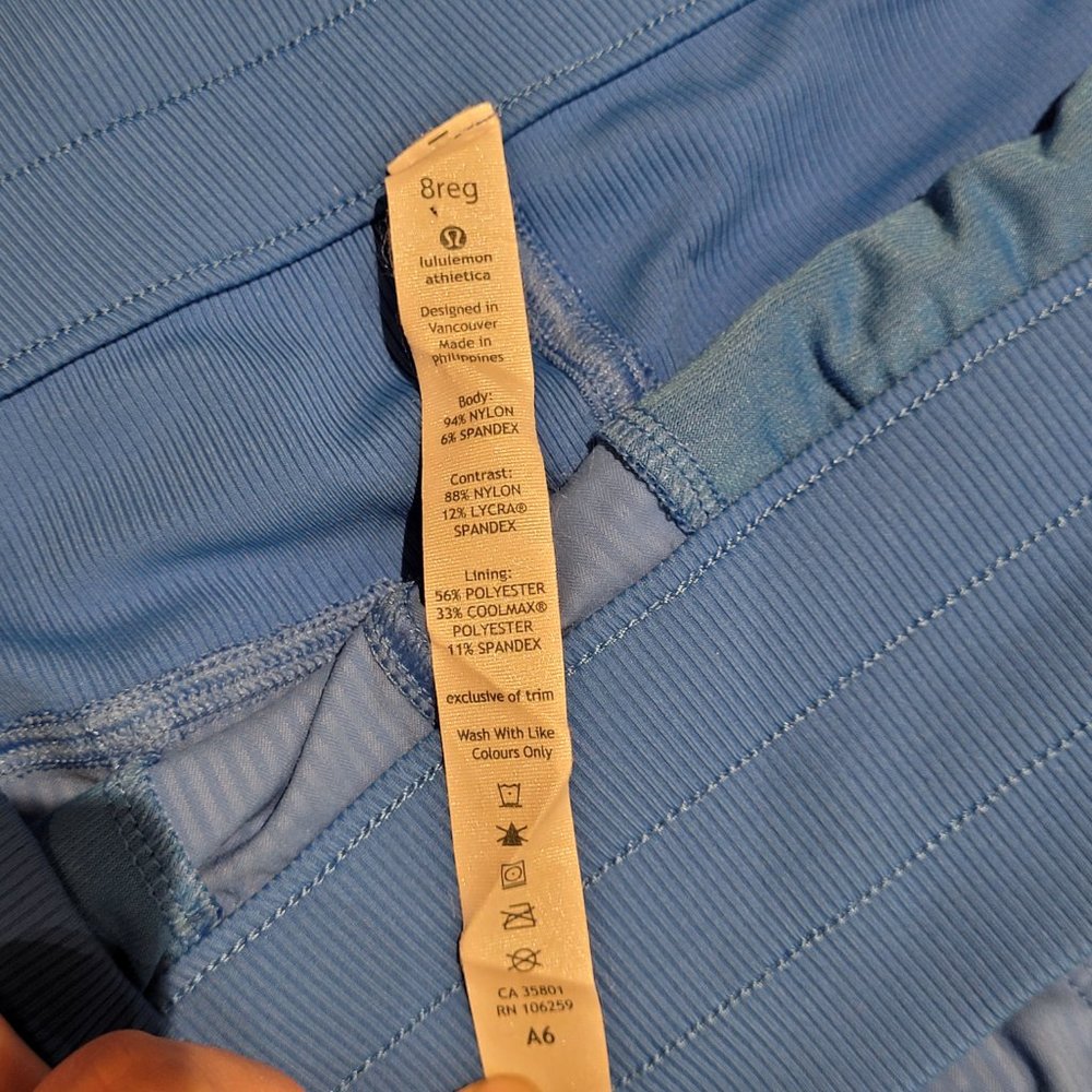 Lululemon Dance Studio Unlined Pants Size 8 - Picture 5 of 9